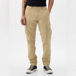 GAP Men’s Cargo Pants